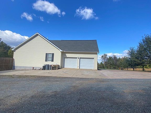 2nd image of 24019 Signal Hill Ln