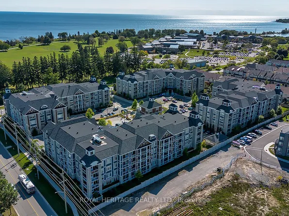 660 Gordon St #313, Whitby, ON L1N 0L1
