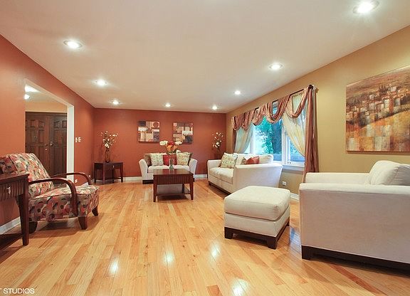 3rd image of 6958 N Keating Ave