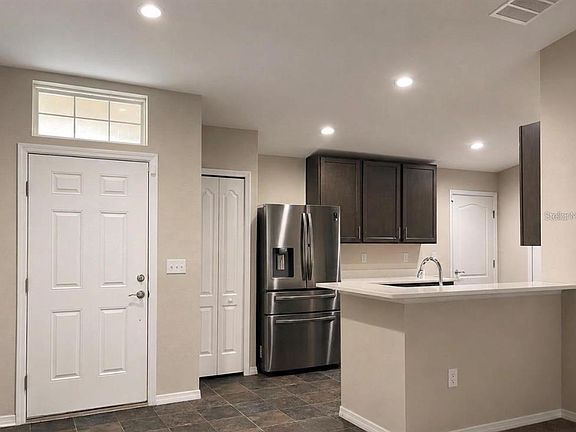 5th image of 276 ARBUTHNOT STREET