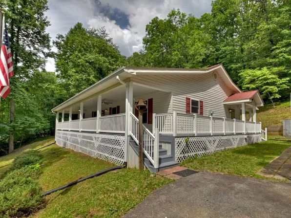 716 Katydid Rd, Mineral Bluff, GA 30559