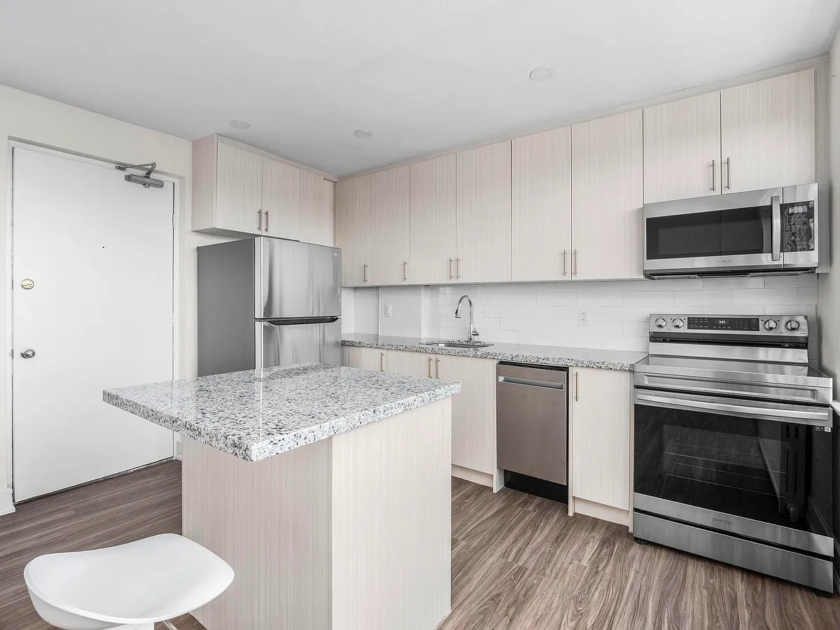 Building Photo - 1A Bansley Ave