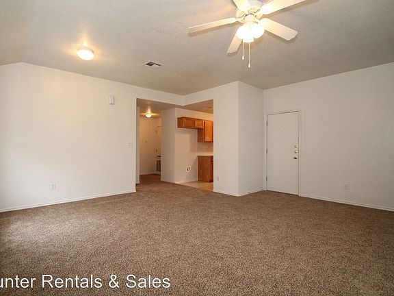 3rd image of 3208-A Toledo Dr