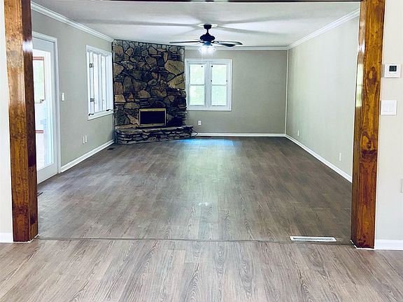 2nd image of 6110 Penguin Dr