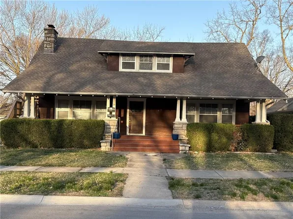 229 N Pine St, Olathe, KS 66061