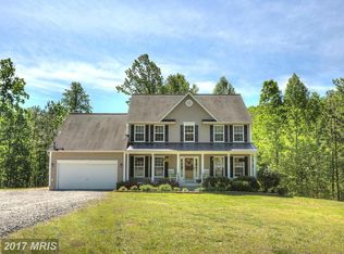 14403 Deep Wood Ave, Woodford, VA 22580