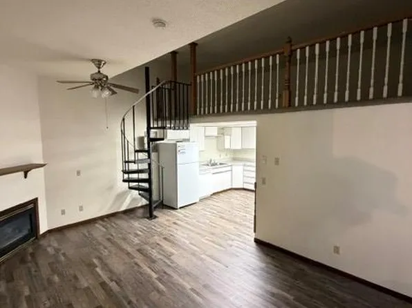 26 Main St N APT 1, Minot, ND 58703