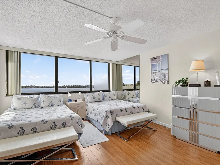 8200 Lakeshore Dr #507 — Photo 40