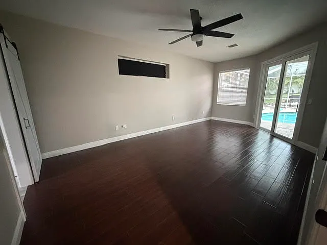 165 Brookside Ct — Photo 11
