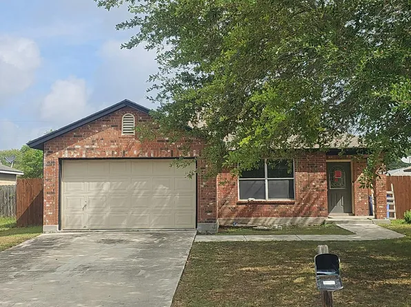 608 Roosevelt Dr, Seguin, TX 78155
