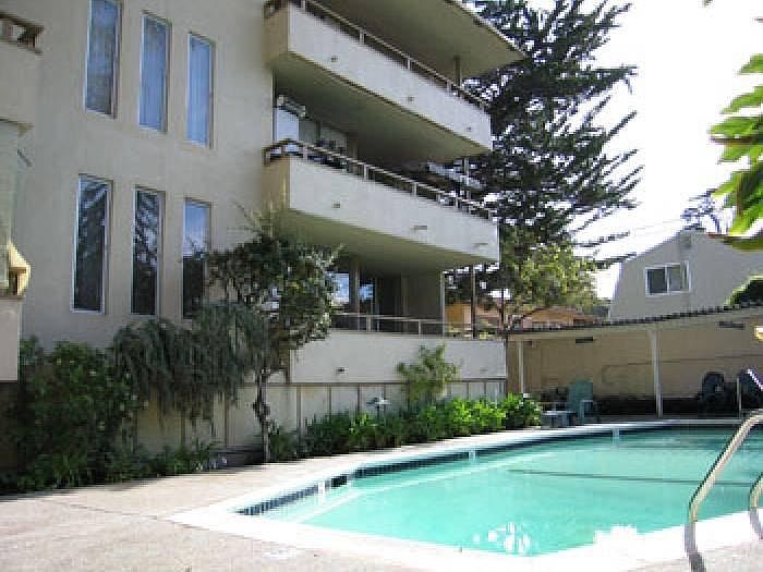 2nd image of 15 El Camino Real APT 202