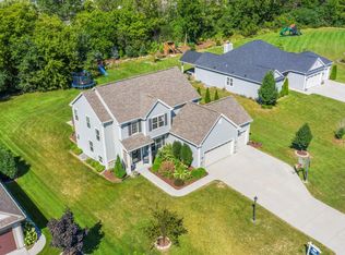 W229N4451 Bridge St, Pewaukee, WI 53072