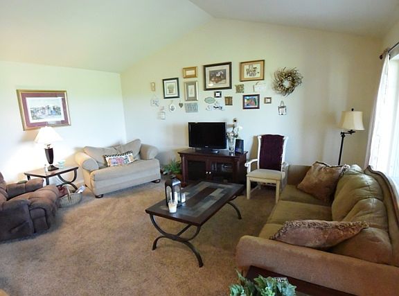 3rd image of 1332 Lori Dr Unit 13