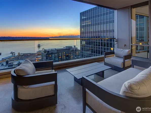 715 2nd Avenue SE #1702, Seattle, WA 98104