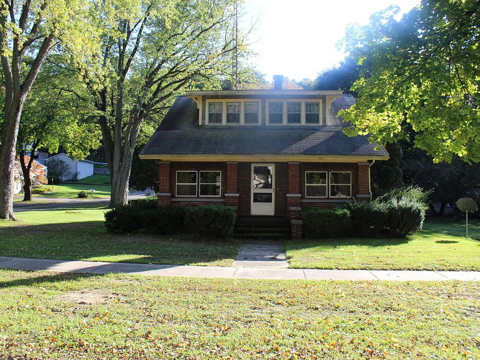 1st image of 172 E Wood St