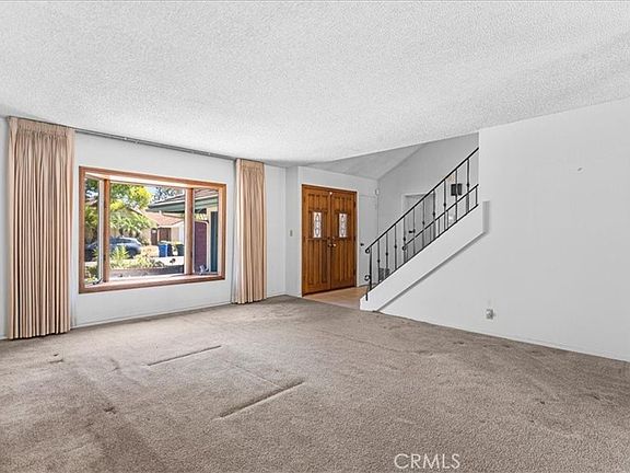 4th image of 17213 Alfred Ave