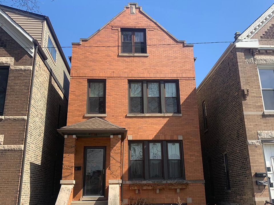 1st image of 2137 N Oakley Ave