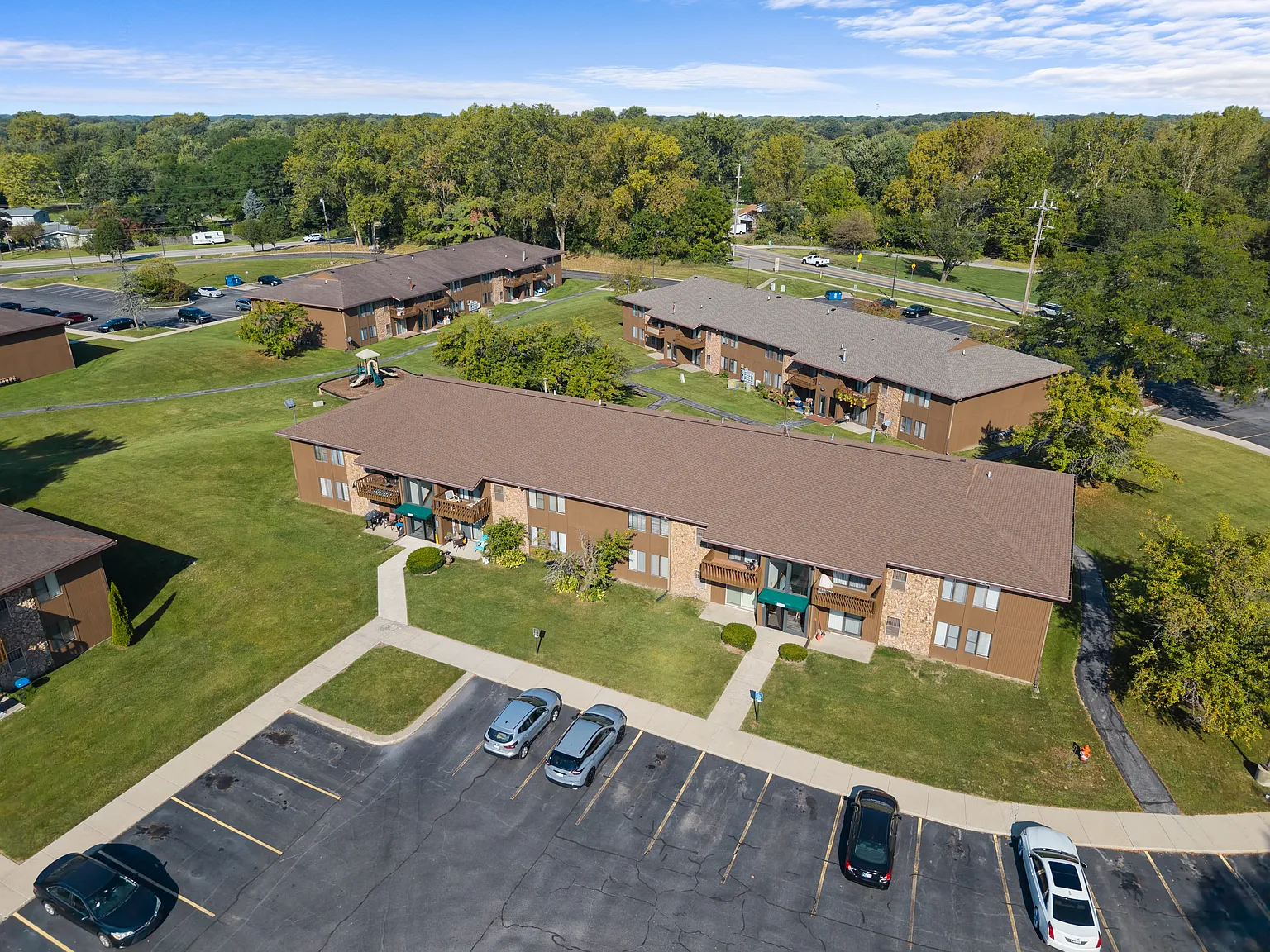 Swanson Court Apartments — Photo 2