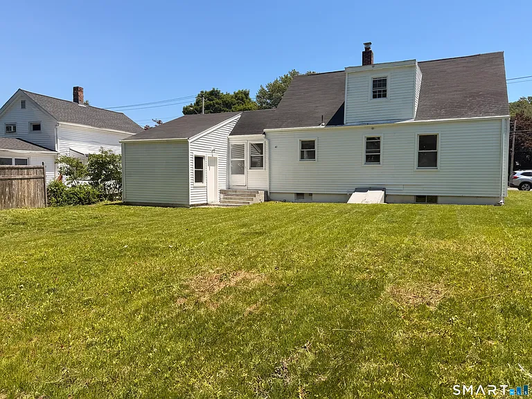 8 River Rd — Photo 2