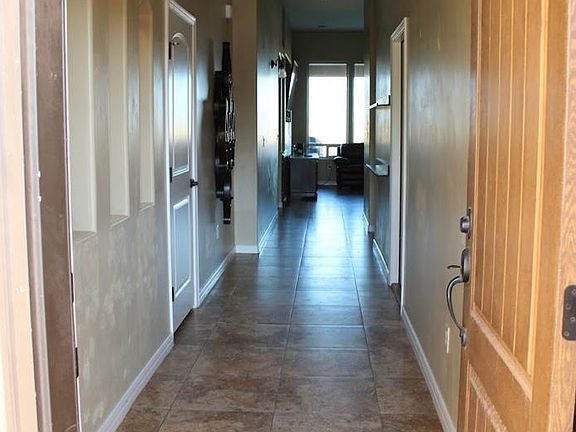 3rd image of 3504 Red Arroyo Dr