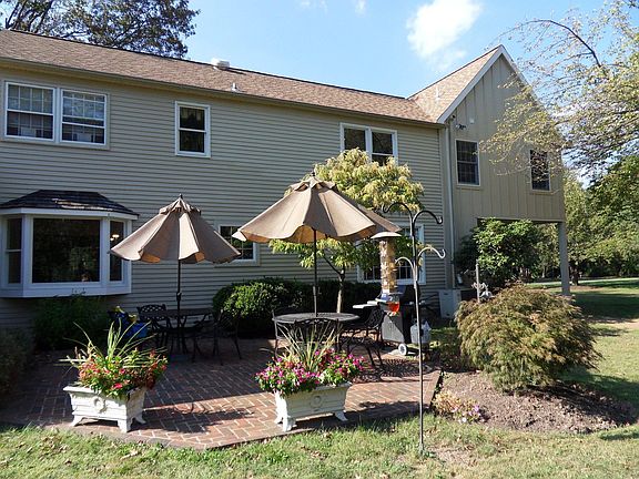 Intimate area to relax!