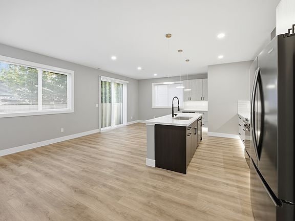 1st view of the open plan Living & kitchen area.