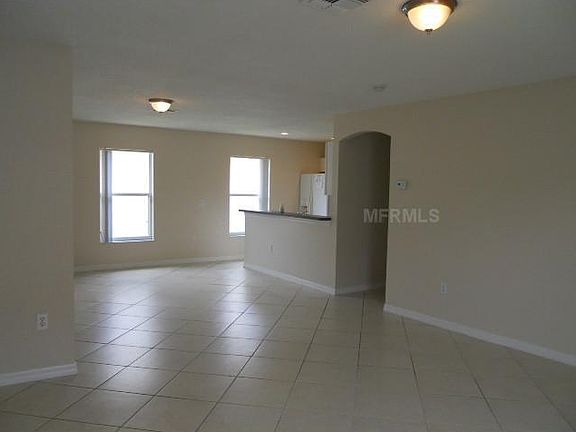 4th image of 258 Owenshire Cir