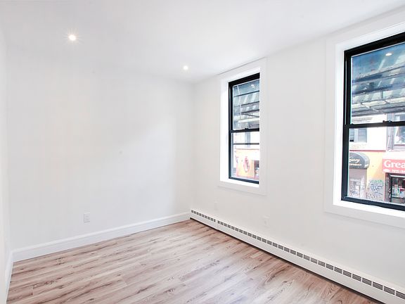 4th image of 1450 Myrtle Ave #2A