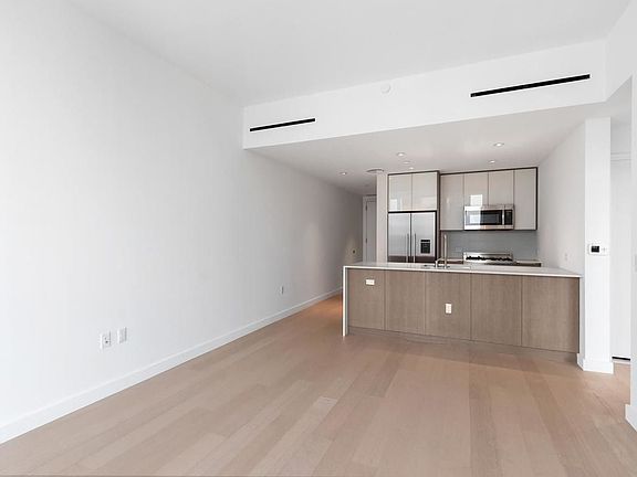 5th image of 242 W 53rd St APT 34D