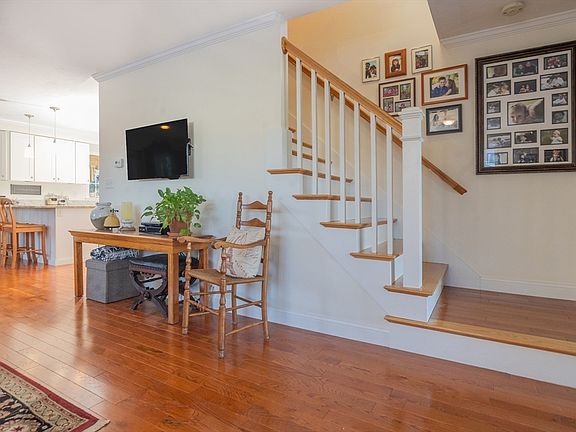 5th image of 61 Saw Mill Ln #61