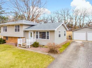 5330 N Isabell Ave, Peoria, IL 61614