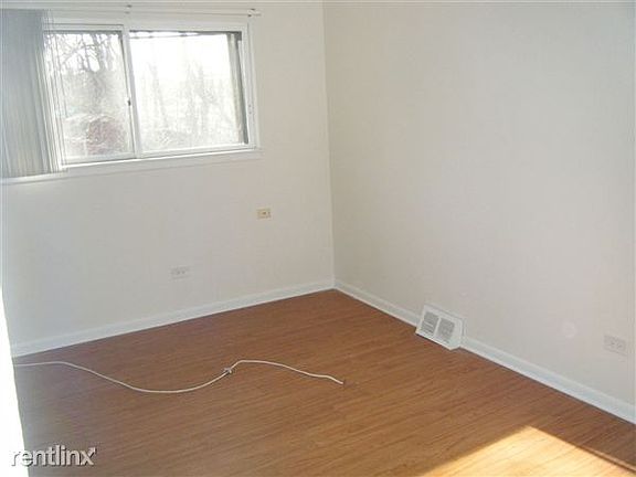 3rd image of 482 Duane Ter APT G