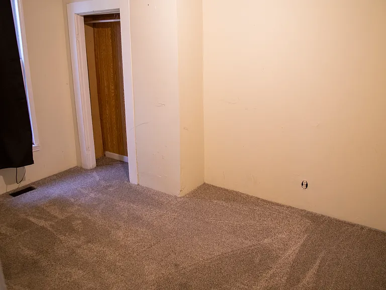 1506 E Raymond St — Photo 9