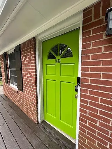 1642 E Fayetteville Rd — Photo 2