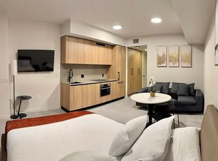 121 NE 5th St #901B, Miami, FL 33132