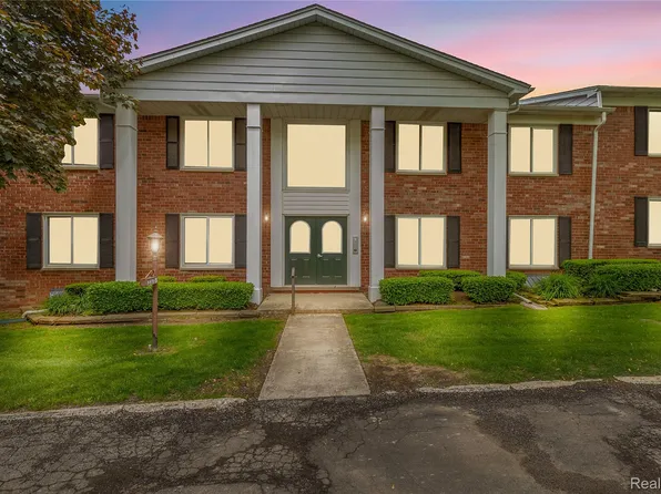 2375 Mulberry Sq APT 69, Bloomfield Hills, MI 48302