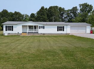 17092 E Thompson Rd, Opdyke, IL 62872