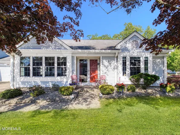 932B Liverpool Circle #B, Manchester, NJ 08759