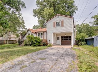 1017 W Green St, Mascoutah, IL 62258