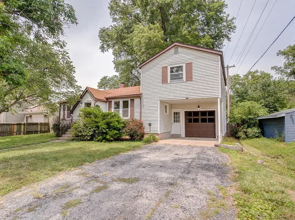 1017 W Green St, Mascoutah, IL 62258