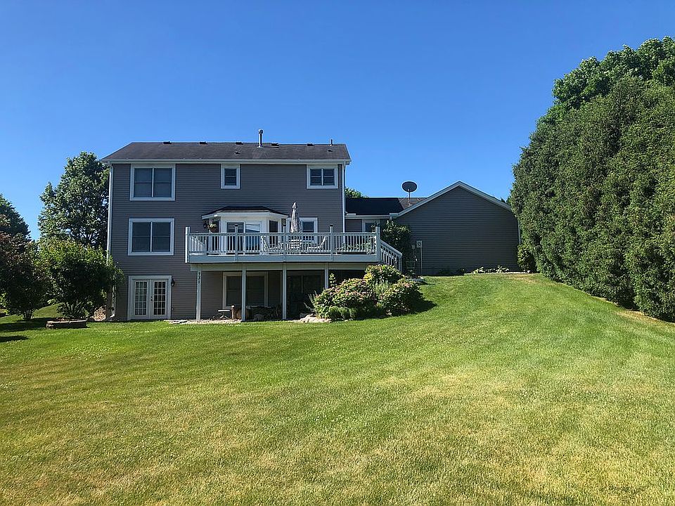 2nd image of 731 Ashley Dr