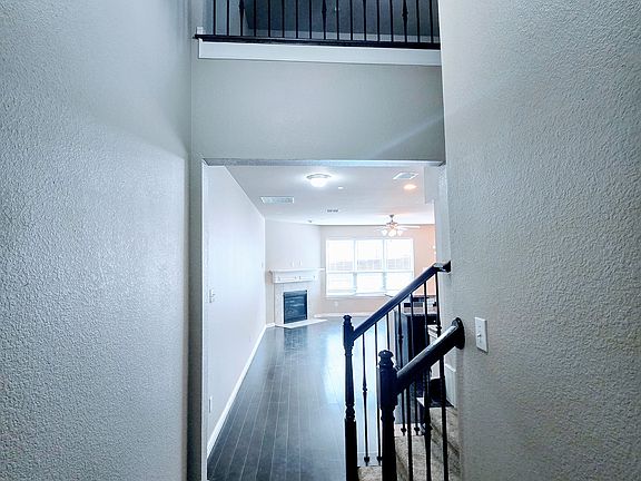 3rd image of 408 Dublin St