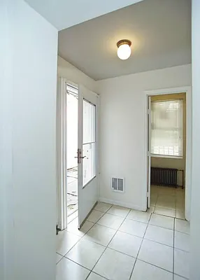 Rented by Level Group | media 17