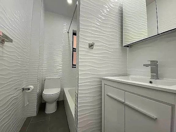 4th image of 160 Beach 117 St #3M