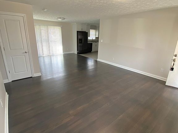 5th image of 1161 Pierce Ave