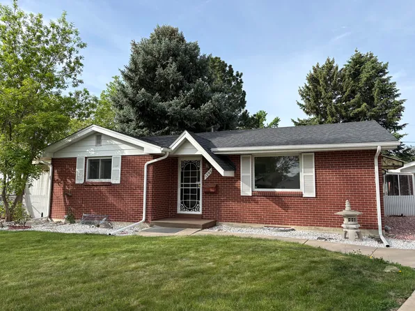 1293 S Marshall Ct, Lakewood, CO 80232