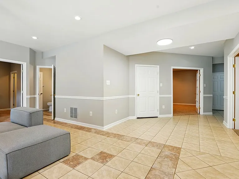 14863 Chimbote Ct — Photo 16