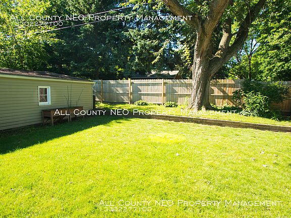 4th image of 470 Lynn Dr