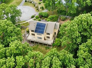 221 Kings Ridge Rd, South Kingstown, RI 02879