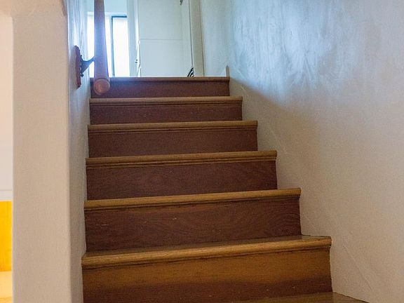 5th image of 312 Waverley St